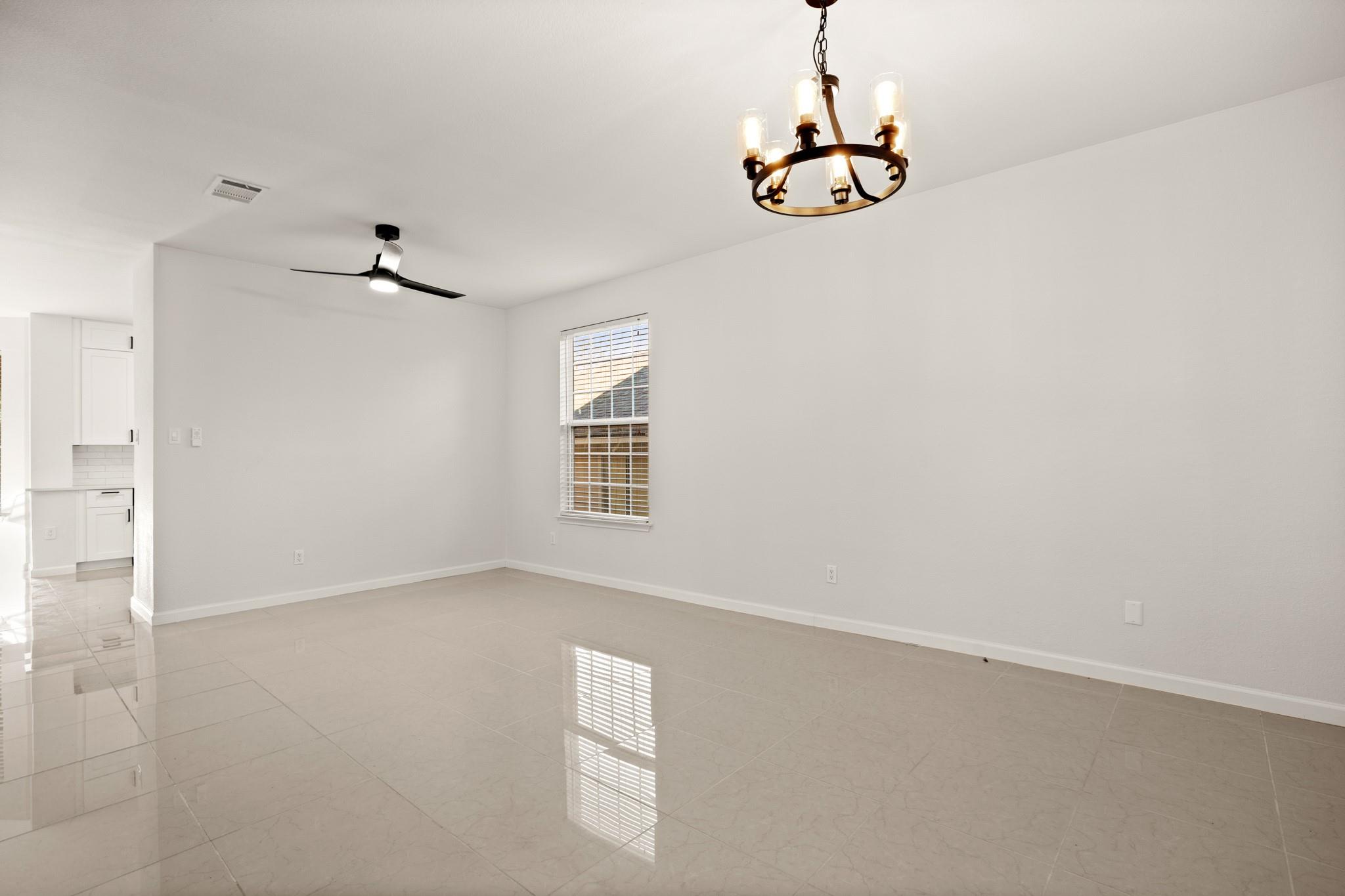 2011 Monica Ln Property Photo 8