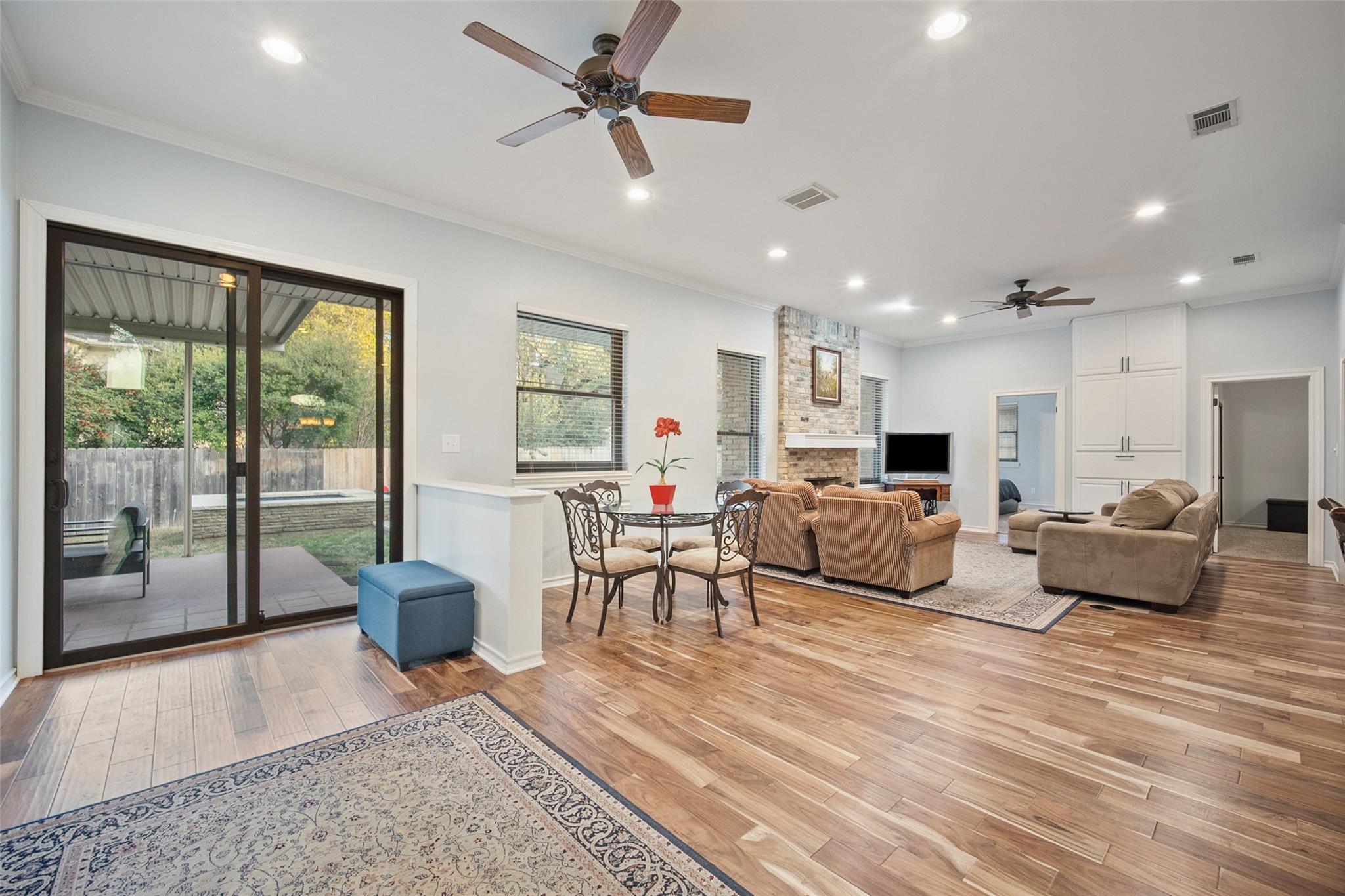 10101 Jupiter Hills Dr Property Photo 11