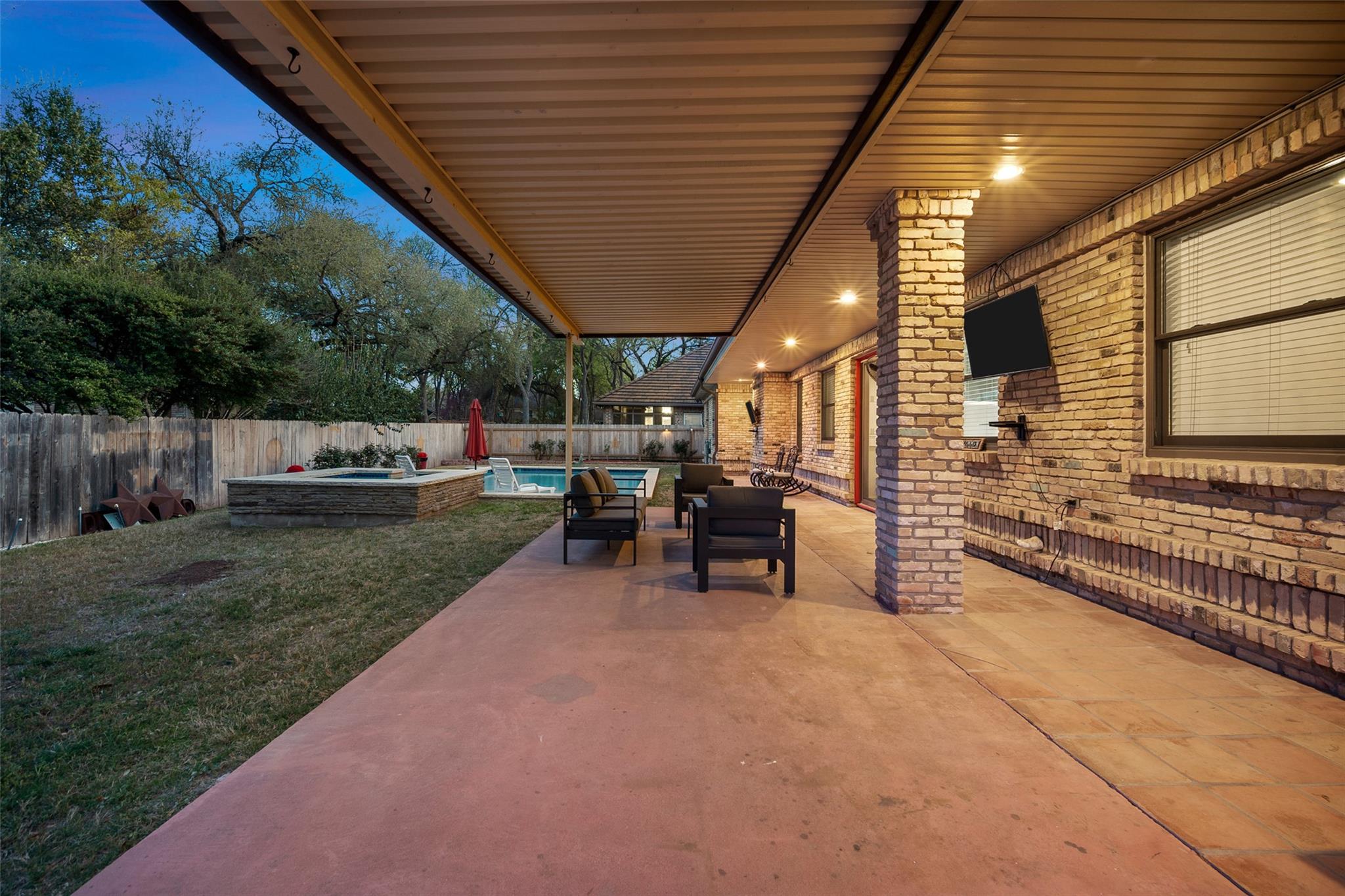 10101 Jupiter Hills Dr Property Photo 34