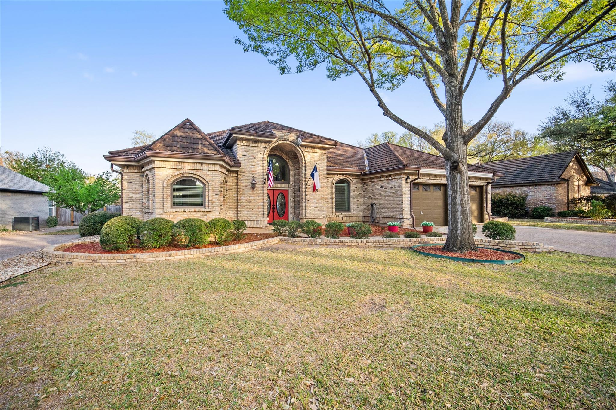 10101 Jupiter Hills Dr Property Photo 36