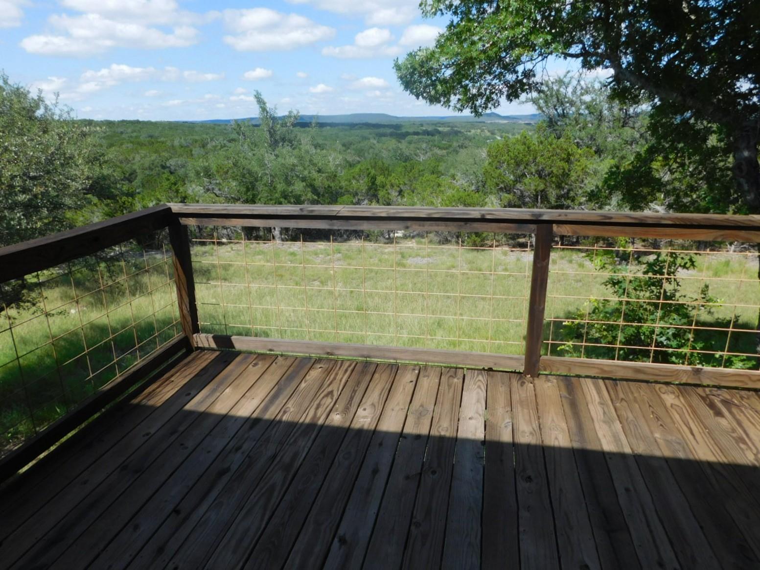 7500 Muleshoe Bend Trl Property Photo 3