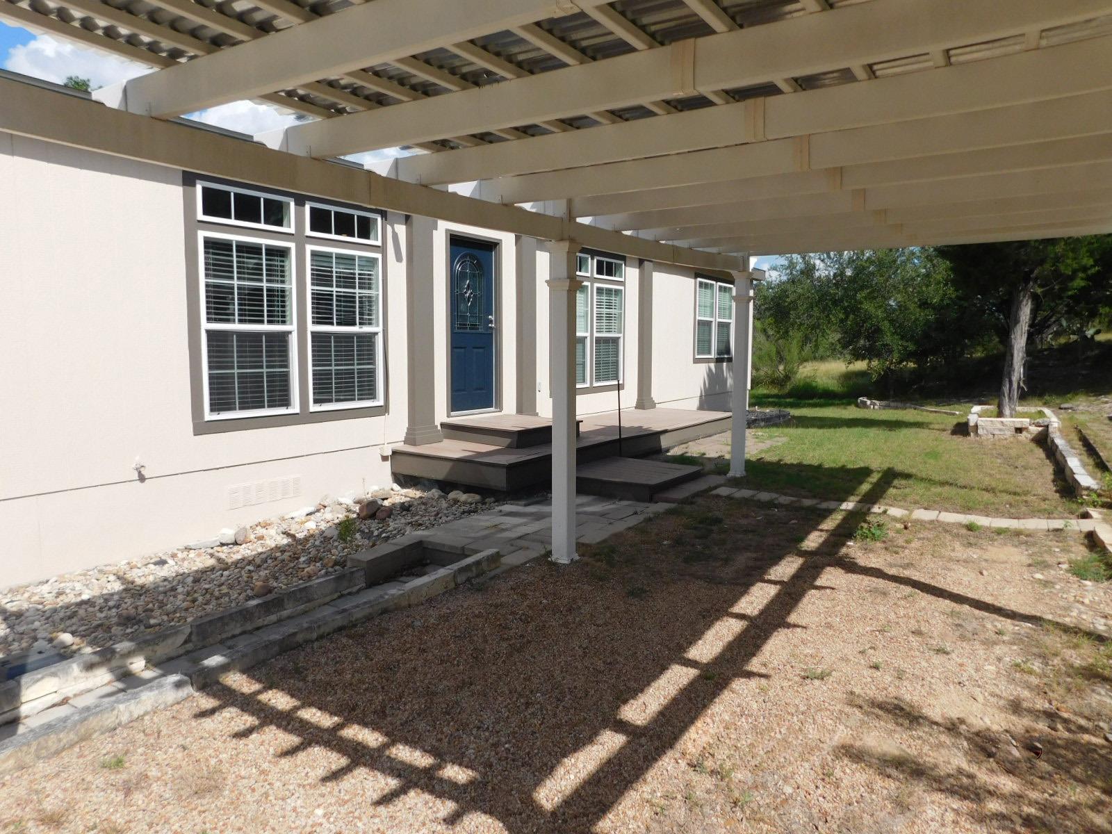 7500 Muleshoe Bend Trl Property Photo 4