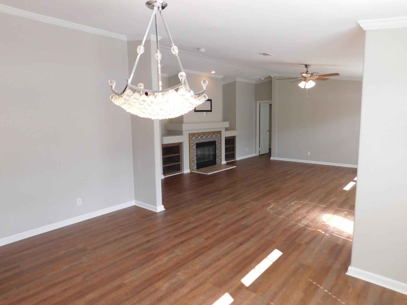 7500 Muleshoe Bend Trl Property Photo 8
