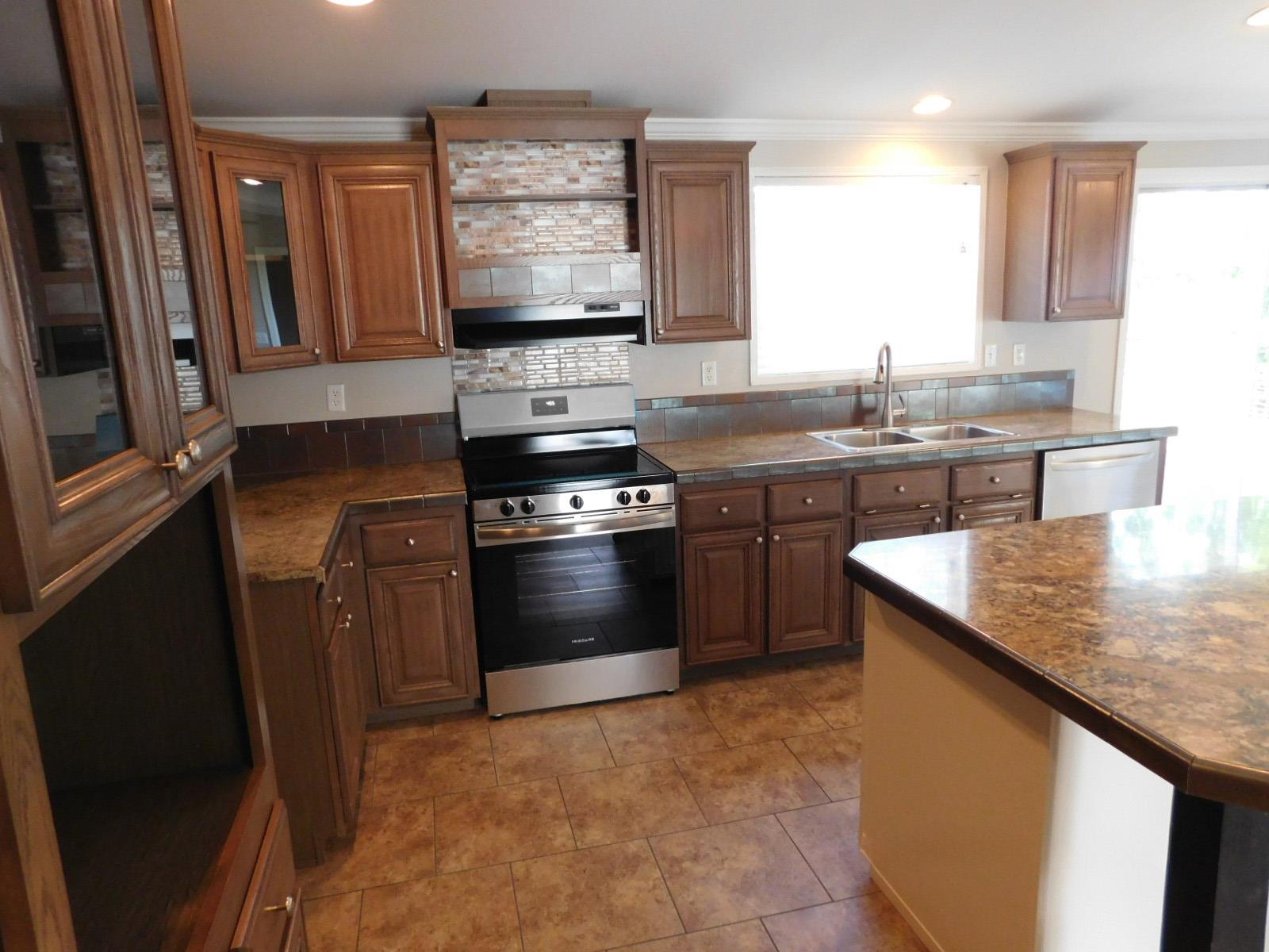 7500 Muleshoe Bend Trl Property Photo 11