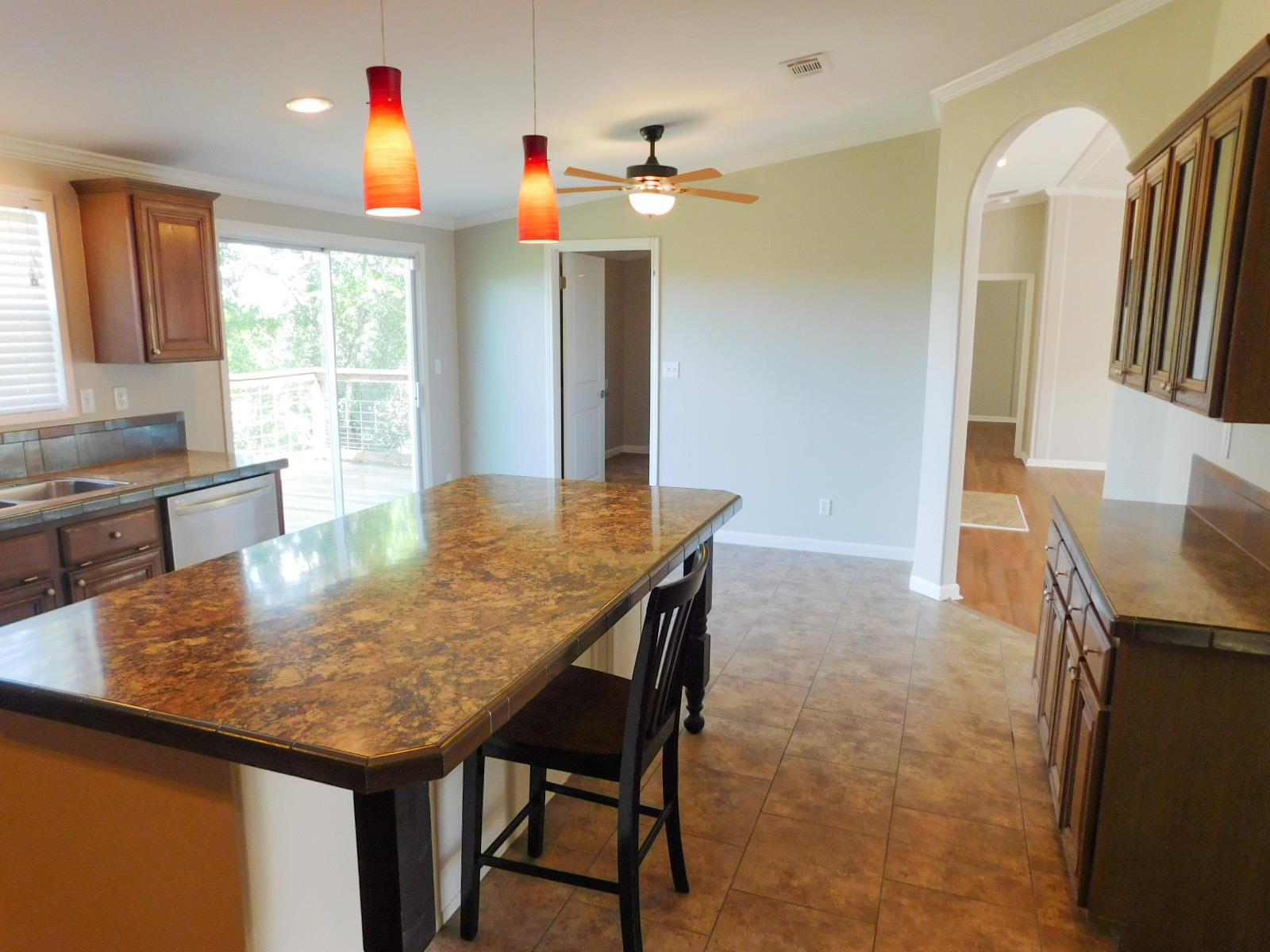 7500 Muleshoe Bend Trl Property Photo 12