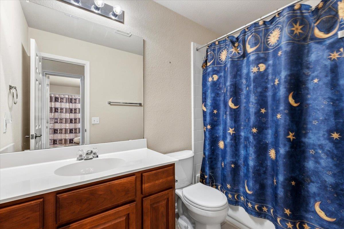 908 Dover Castle Ln Property Photo 27