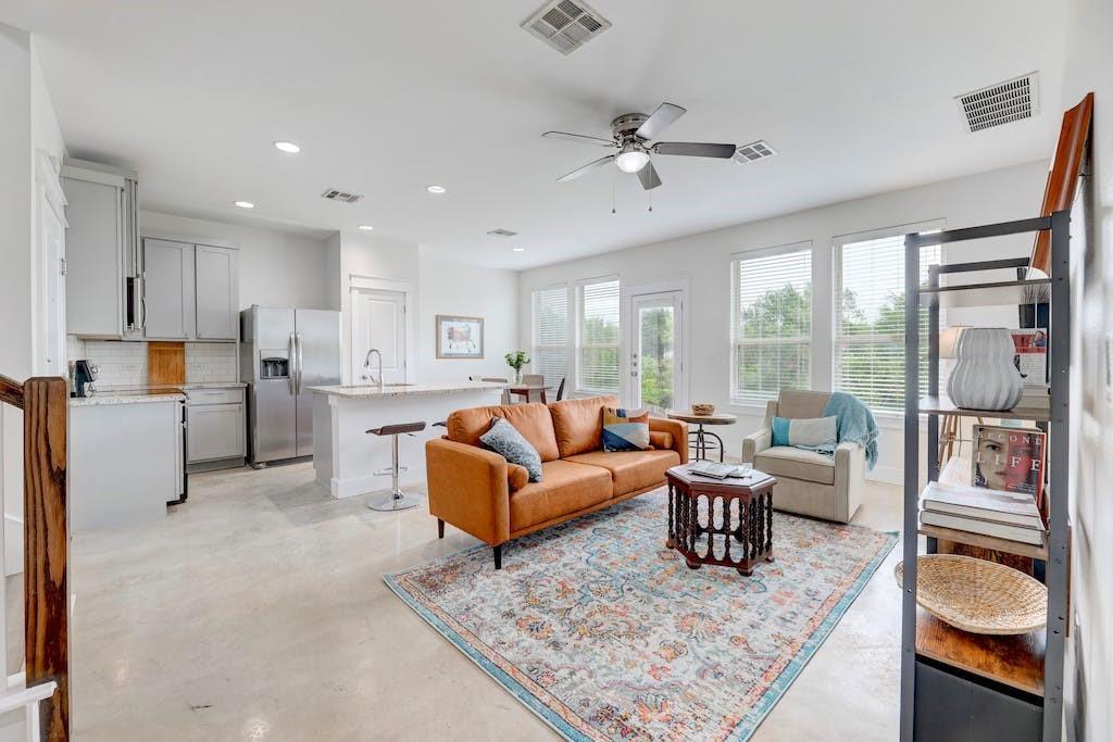 13501 Metric Blvd #3 Property Photo 3