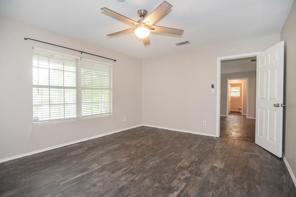 3306 Merrie Lynn Ave Property Photo 5