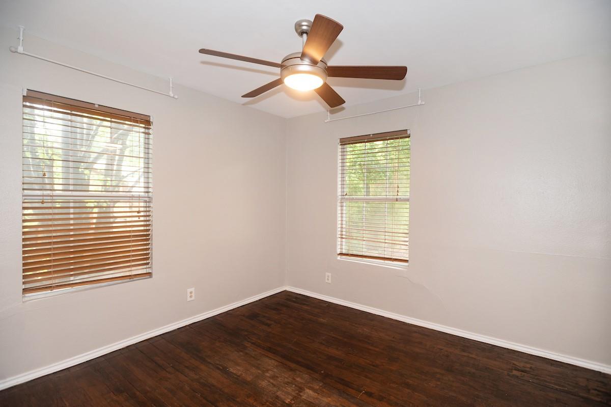 3306 Merrie Lynn Ave Property Photo 6
