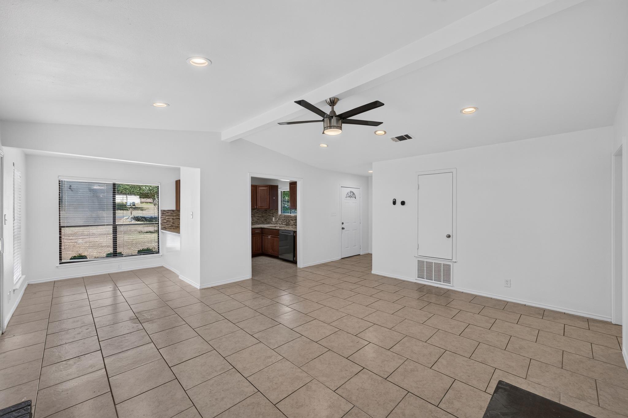 11805 Bell Ave #a Property Photo 7