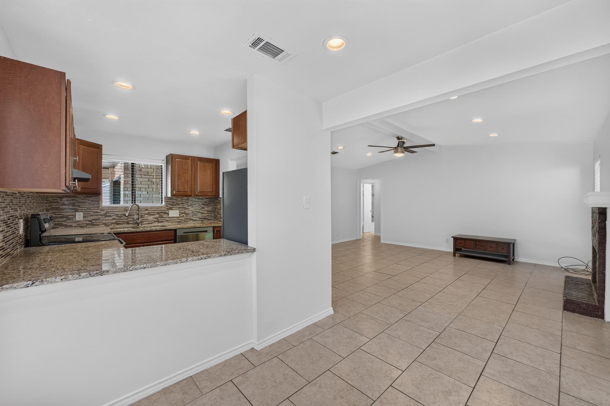 11805 Bell Ave #a Property Photo 9