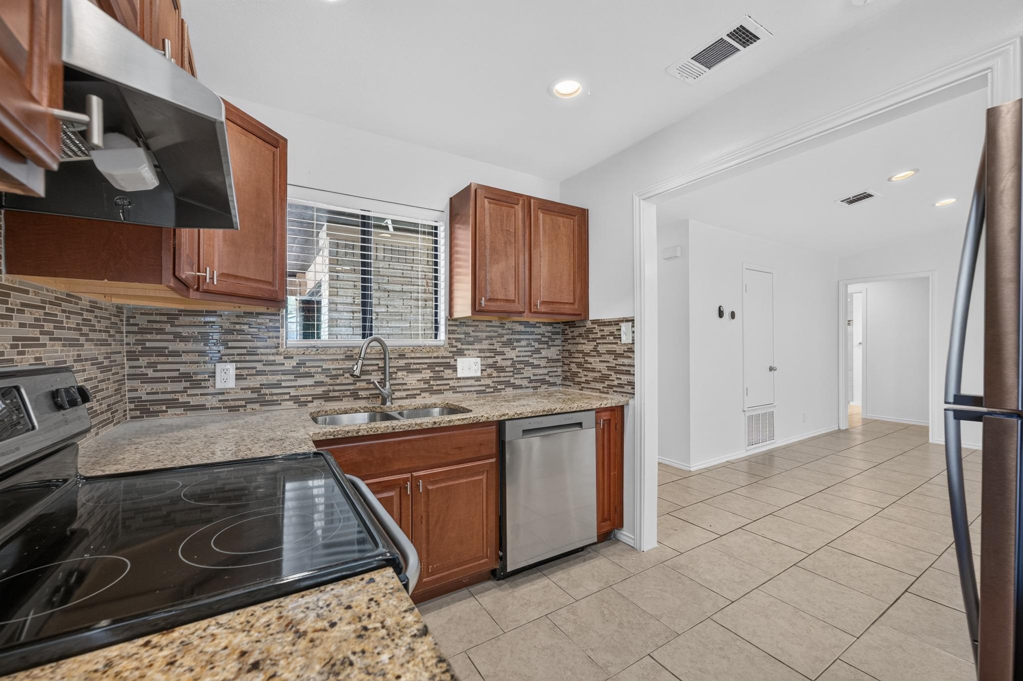 11805 Bell Ave #a Property Photo 14