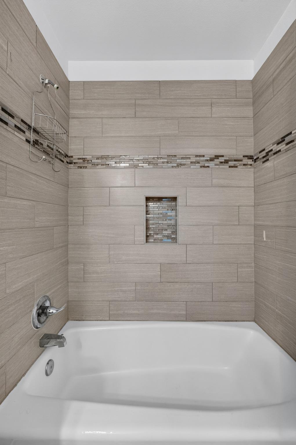 11805 Bell Ave #a Property Photo 18