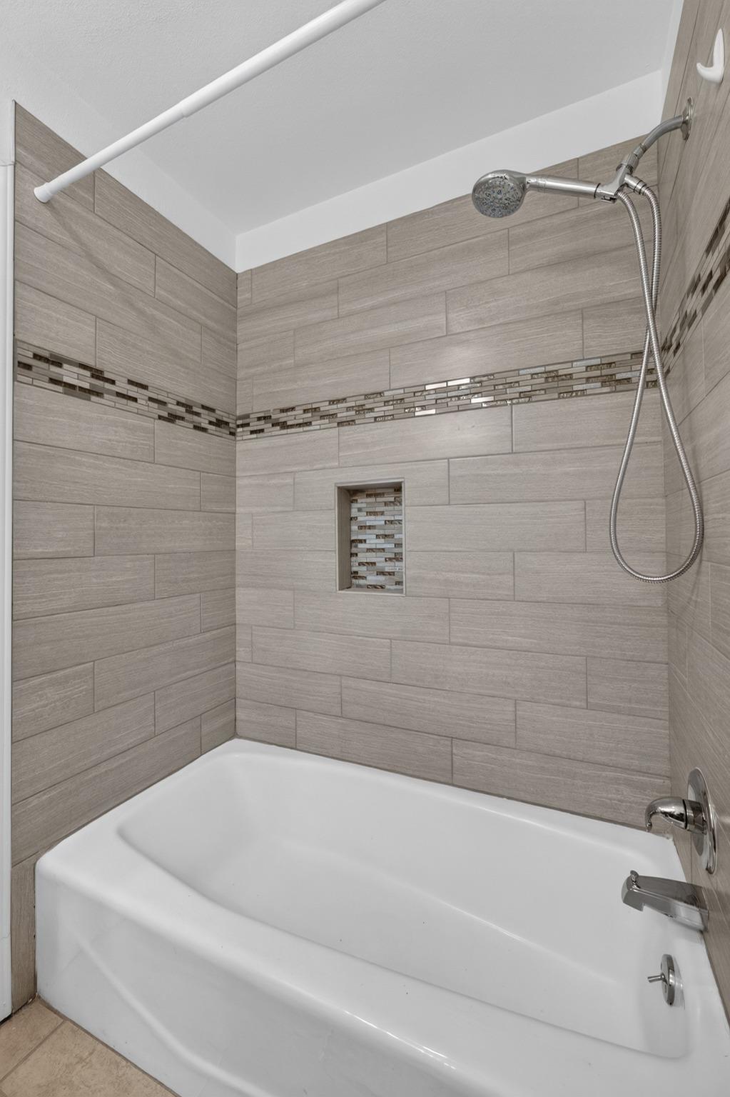 11805 Bell Ave #a Property Photo 22