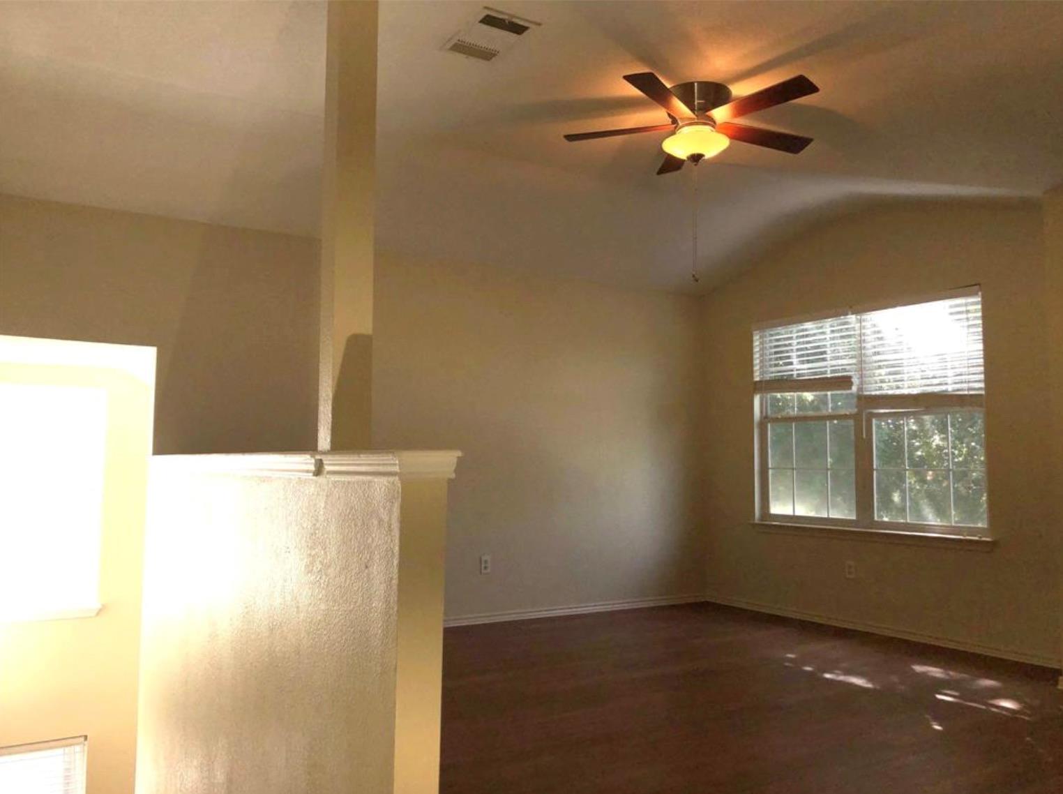 14208 Sumatra Ln Property Photo 7