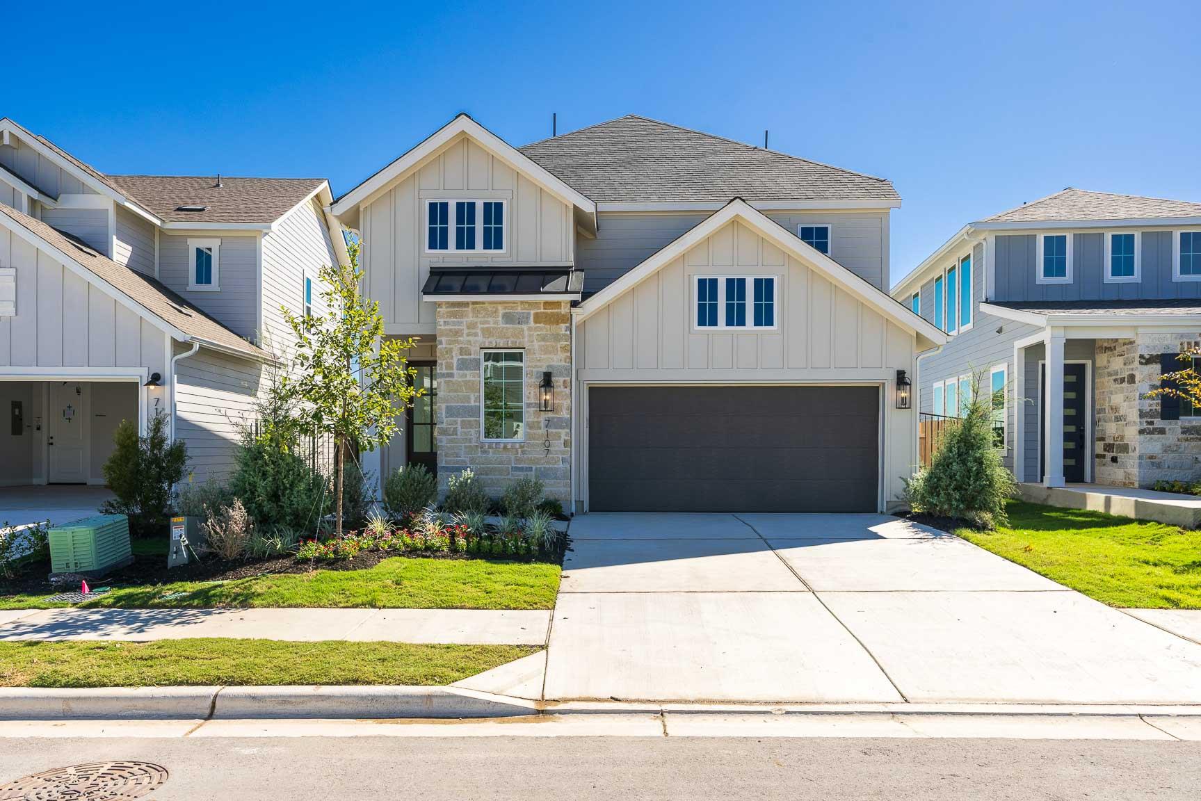 7107 Woodford Way Property Photo 1