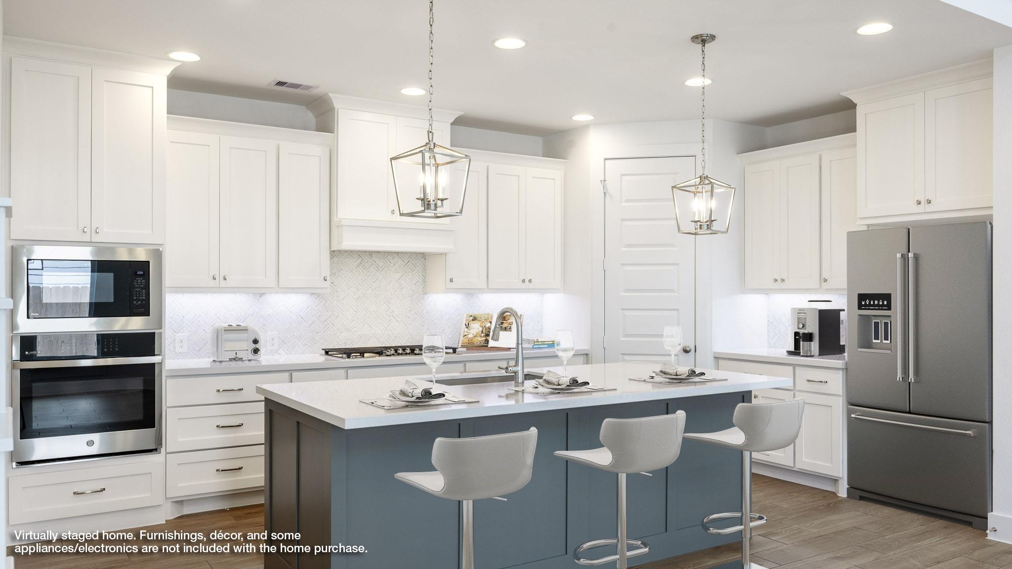 7107 Woodford Way Property Photo 3