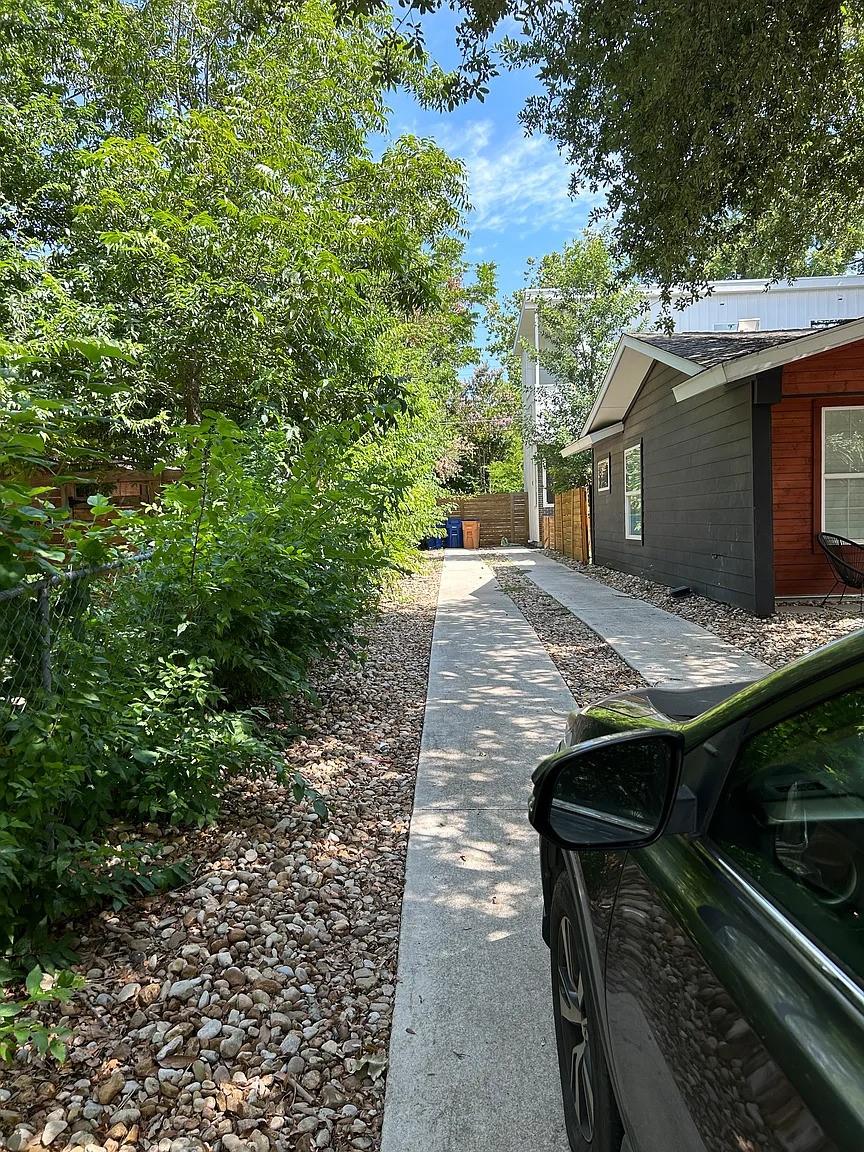 4706 Sylvandale Dr 2 Property Photo 2