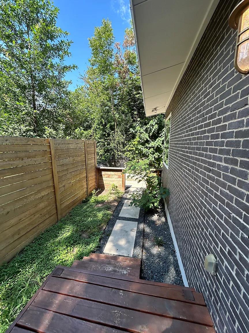 4706 Sylvandale Dr 2 Property Photo 5
