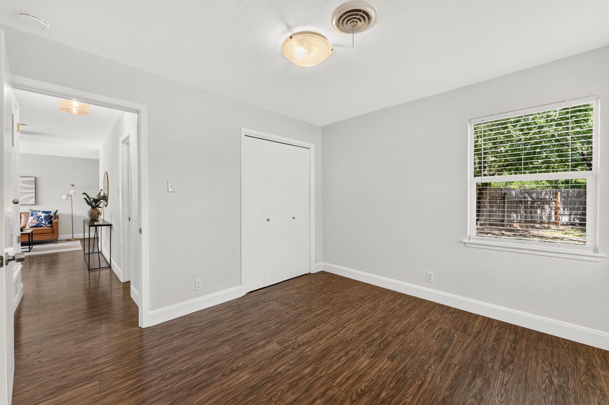 7711 Watson St #b Property Photo 19