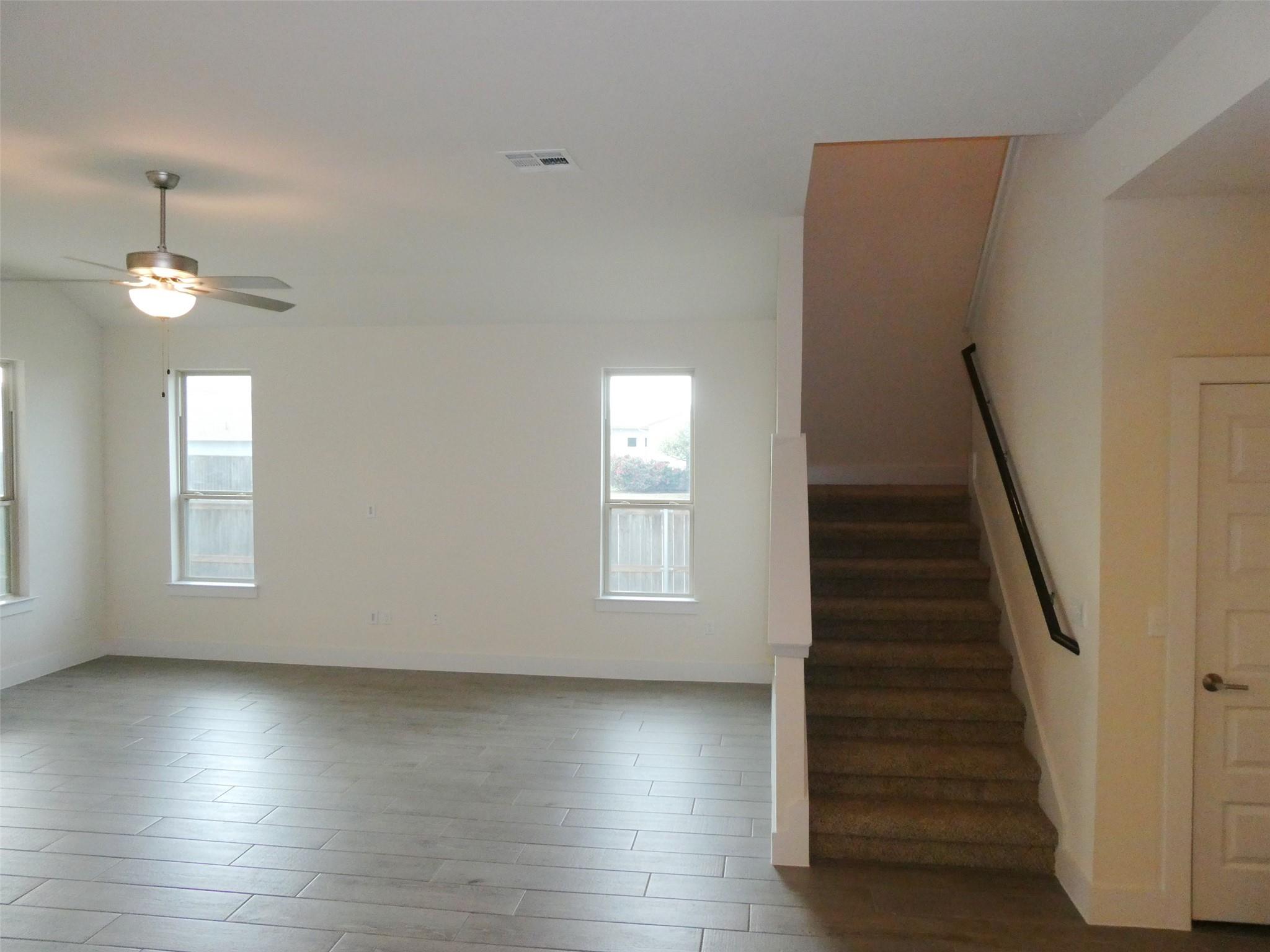 8201 Greyhawk Cv Property Photo 16