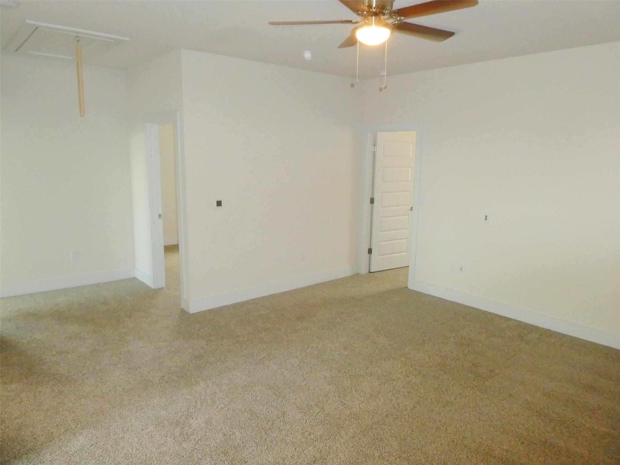 8201 Greyhawk Cv Property Photo 17