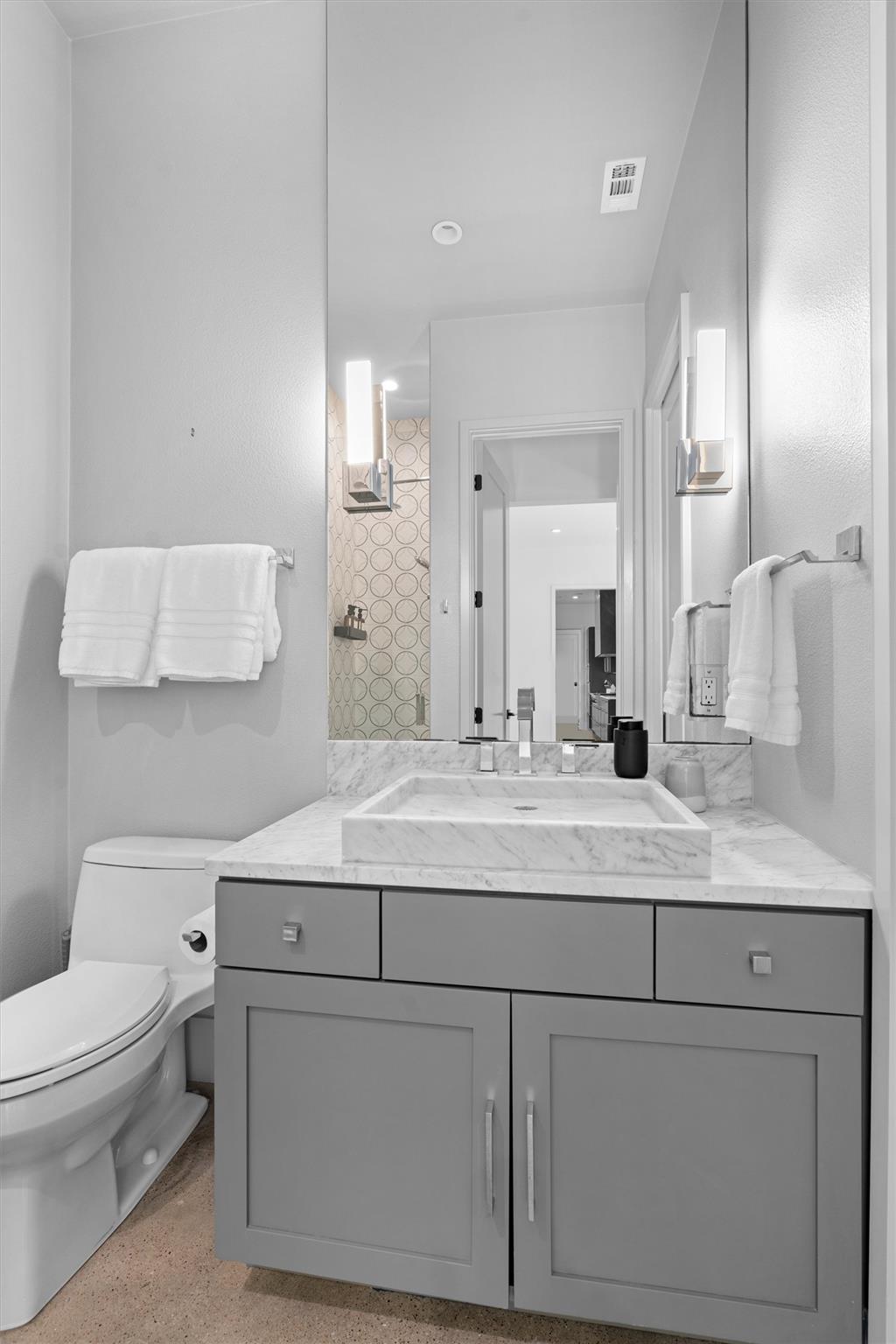 1500 The High Rd Property Photo 18
