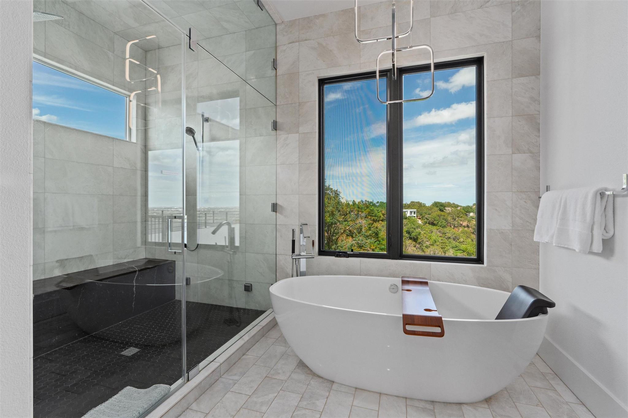 1500 The High Rd Property Photo 25