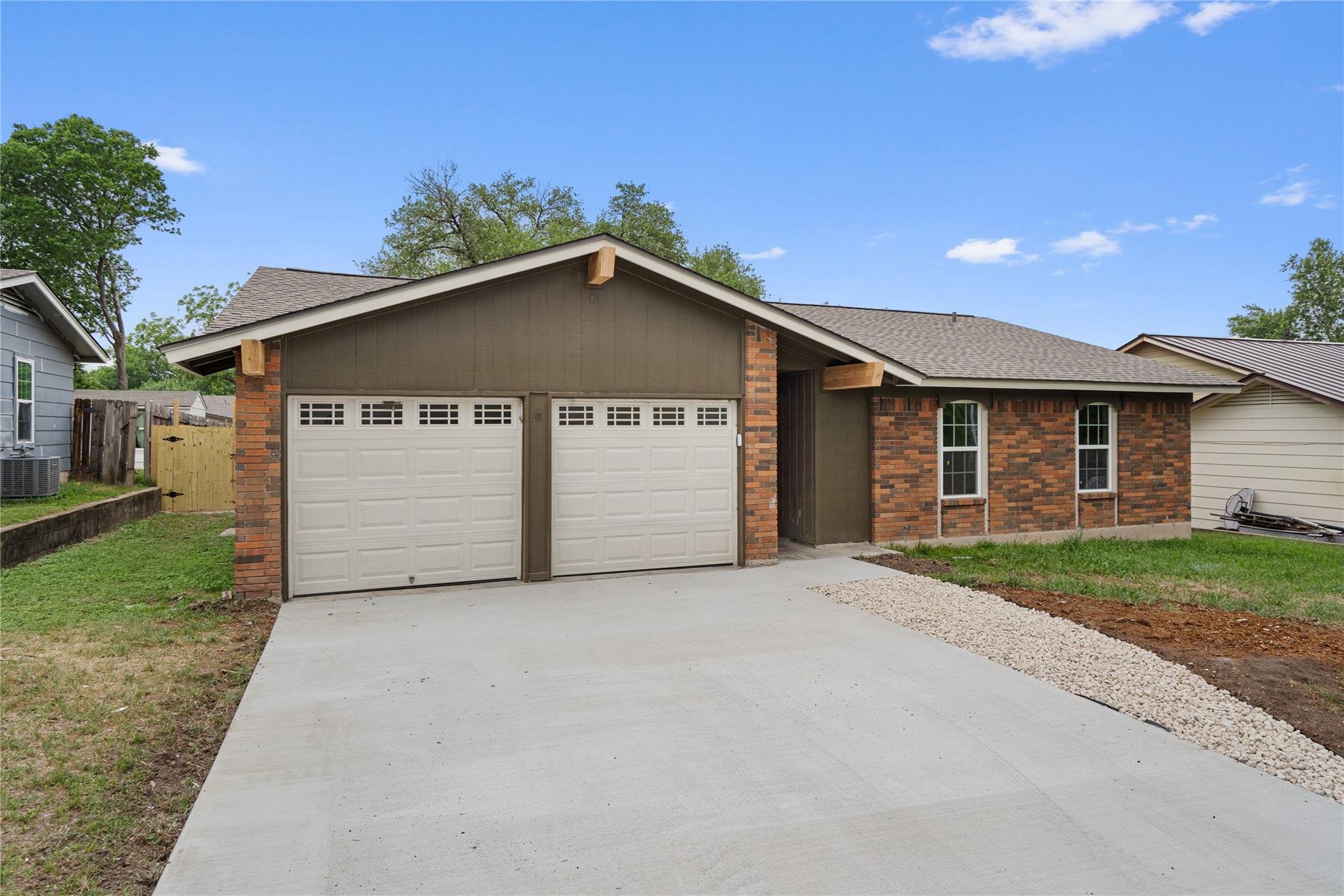 9703 Dallum Dr Property Photo 1