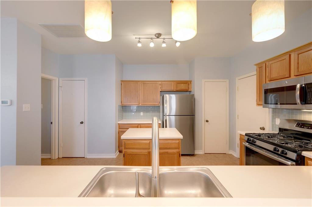 1600 White Oak Loop Property Photo 6