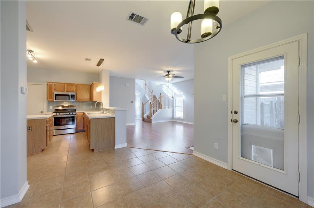 1600 White Oak Loop Property Photo 8