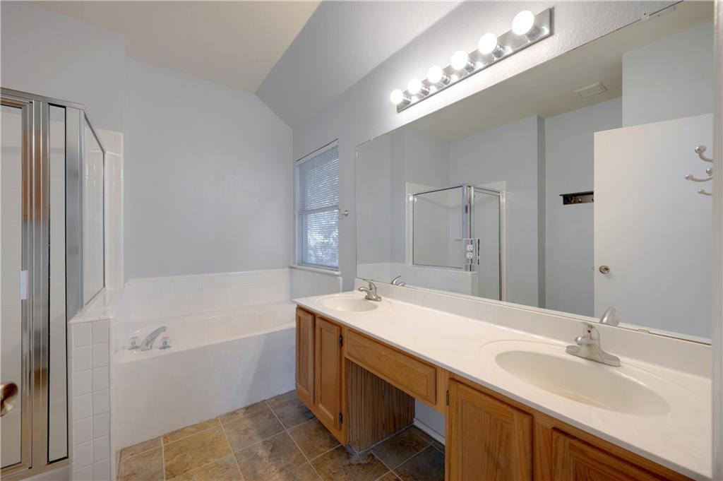 1600 White Oak Loop Property Photo 16