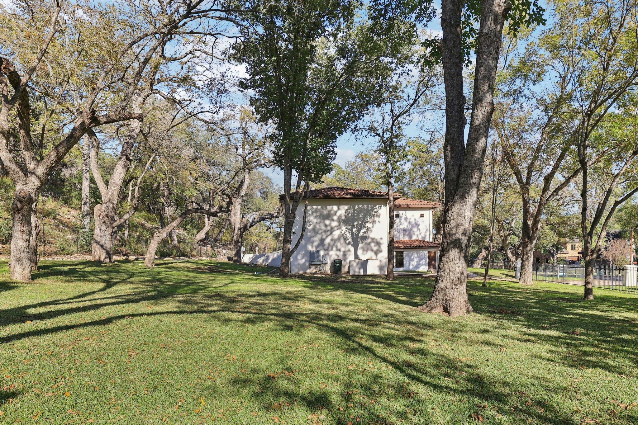 2706 Pearce Rd Property Photo 10