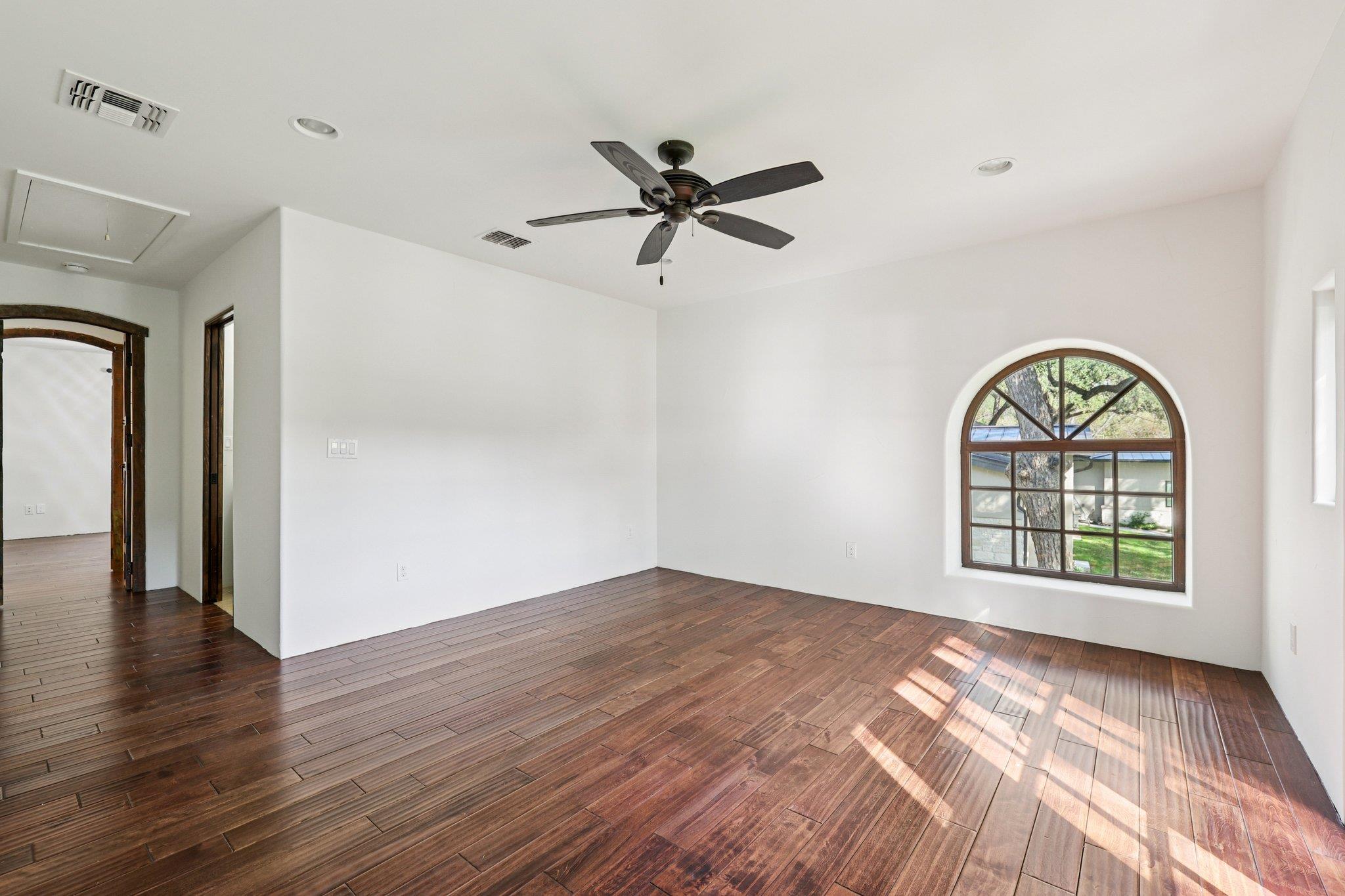 2706 Pearce Rd Property Photo 20