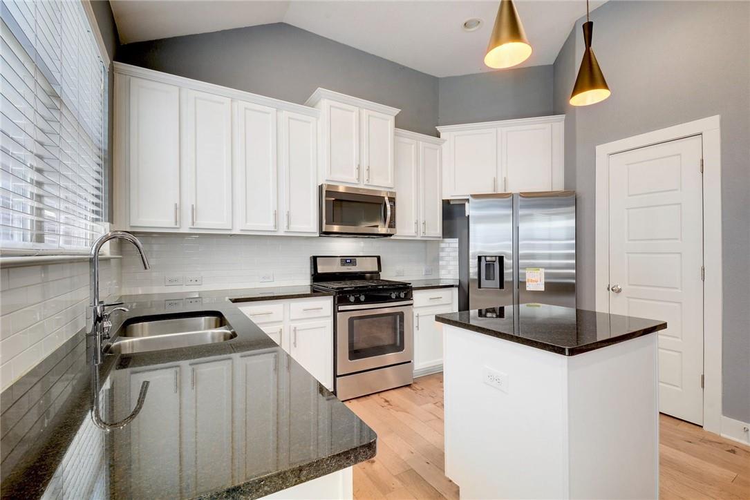 2107 Capulet St Property Photo 11