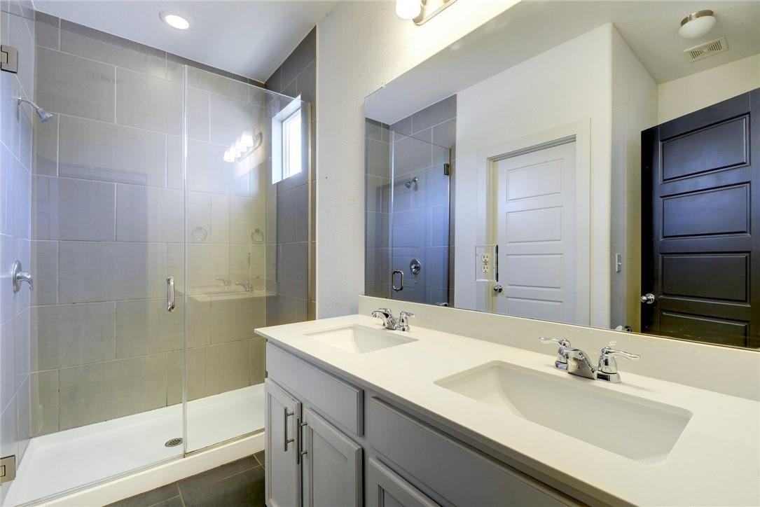 2107 Capulet St Property Photo 17