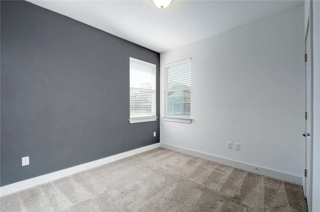 2107 Capulet St Property Photo 19
