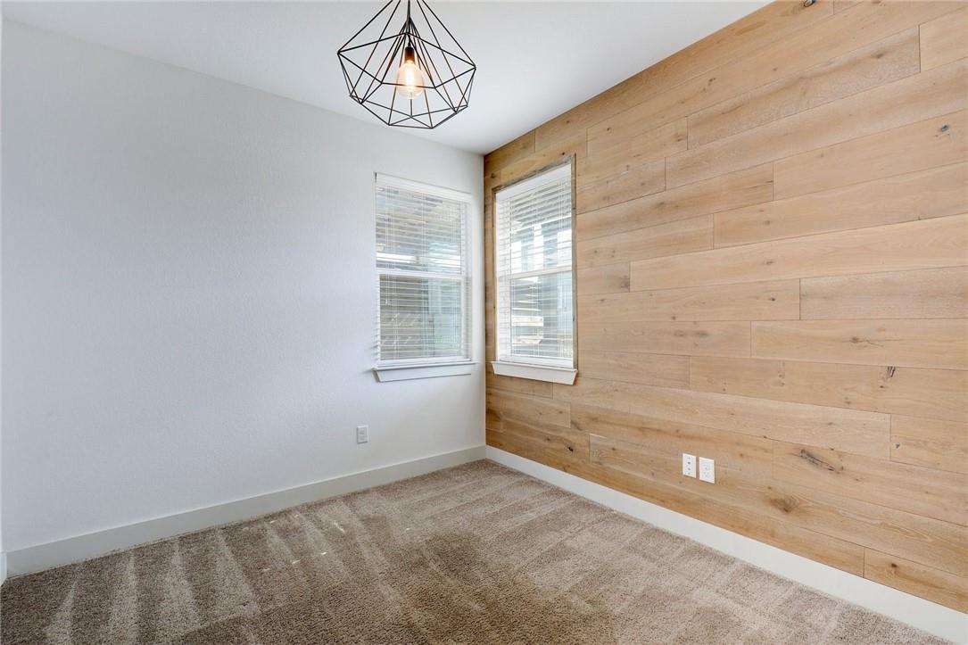 2107 Capulet St Property Photo 20