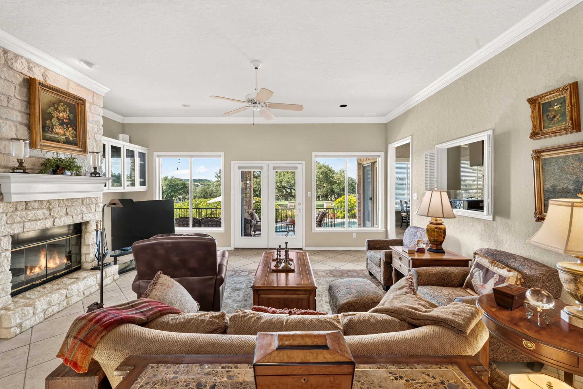 7 Random Cv Property Photo 3