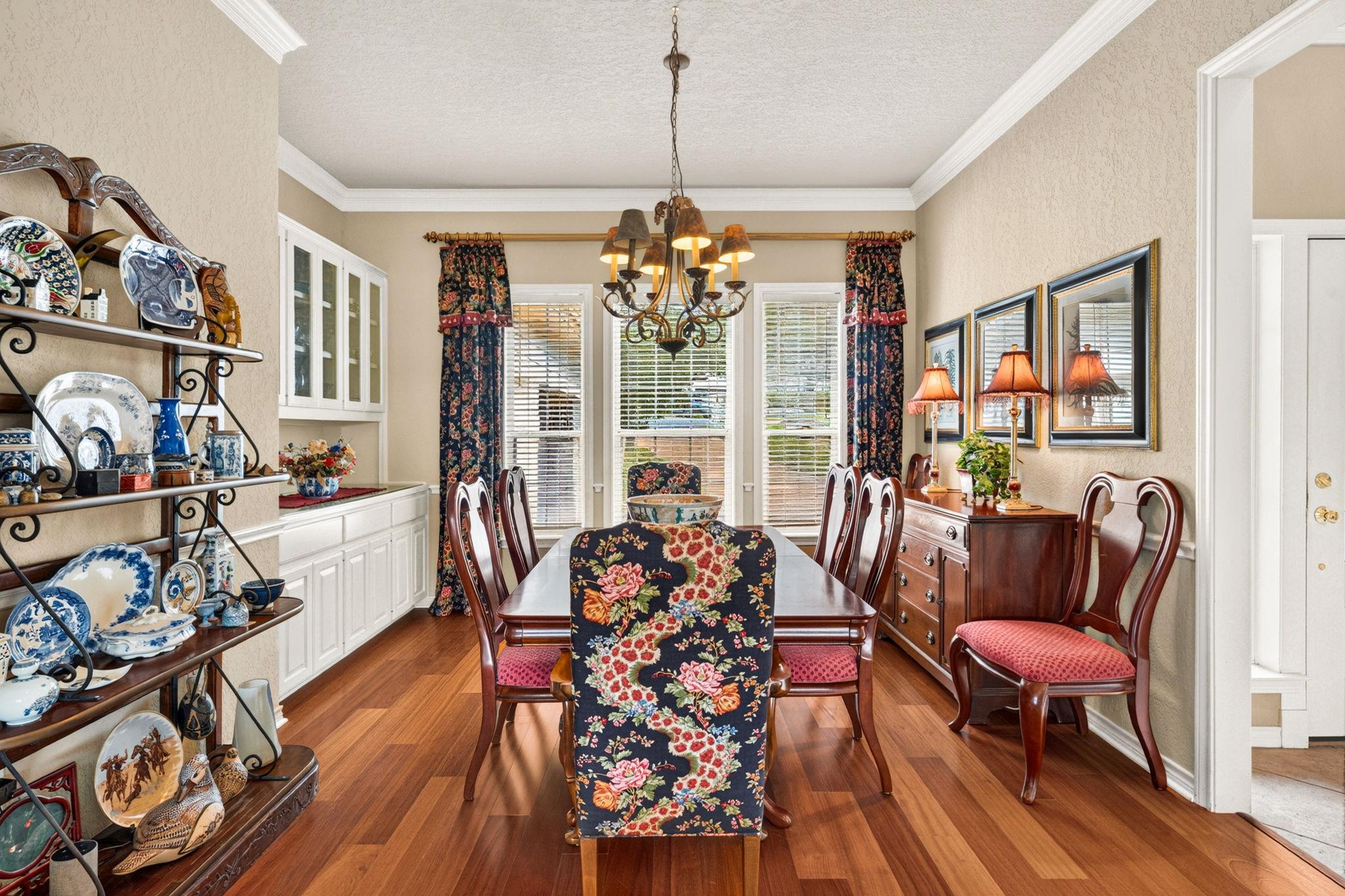 7 Random Cv Property Photo 4