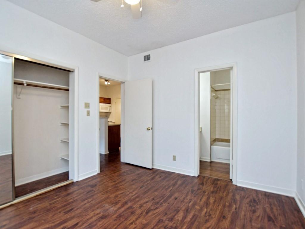 2216 San Gabriel St #105 Property Photo 12