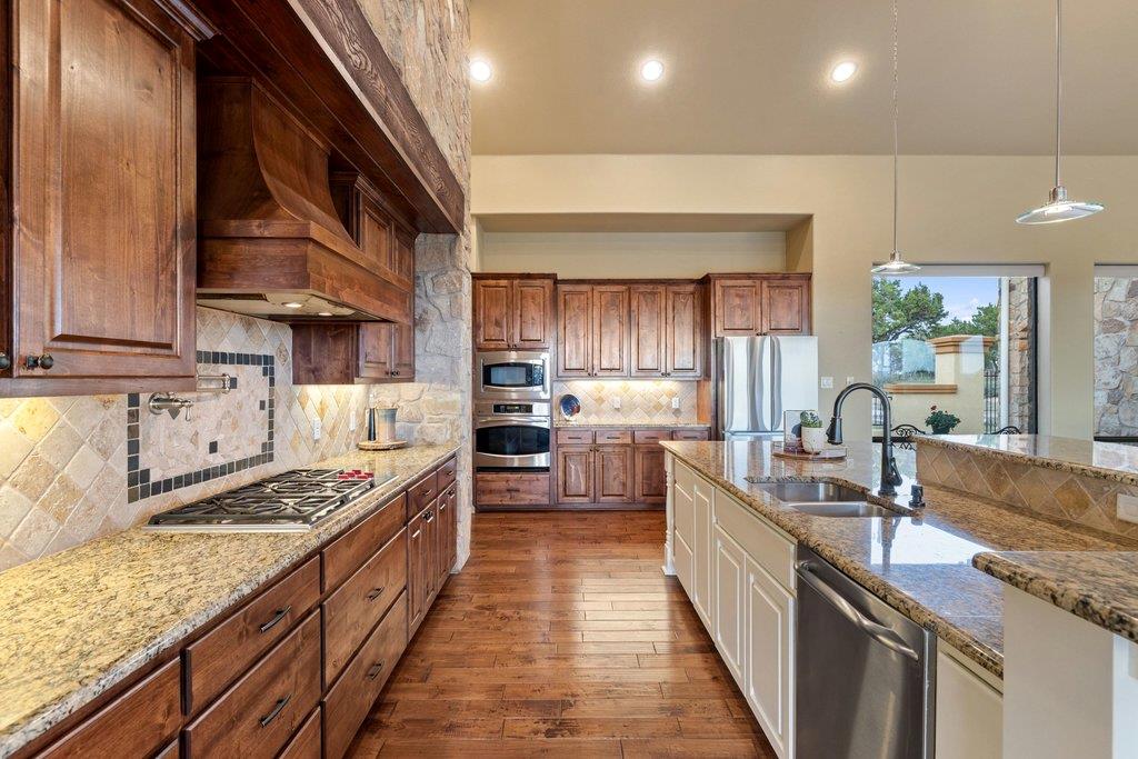 733 Dawn Vw Property Photo 15