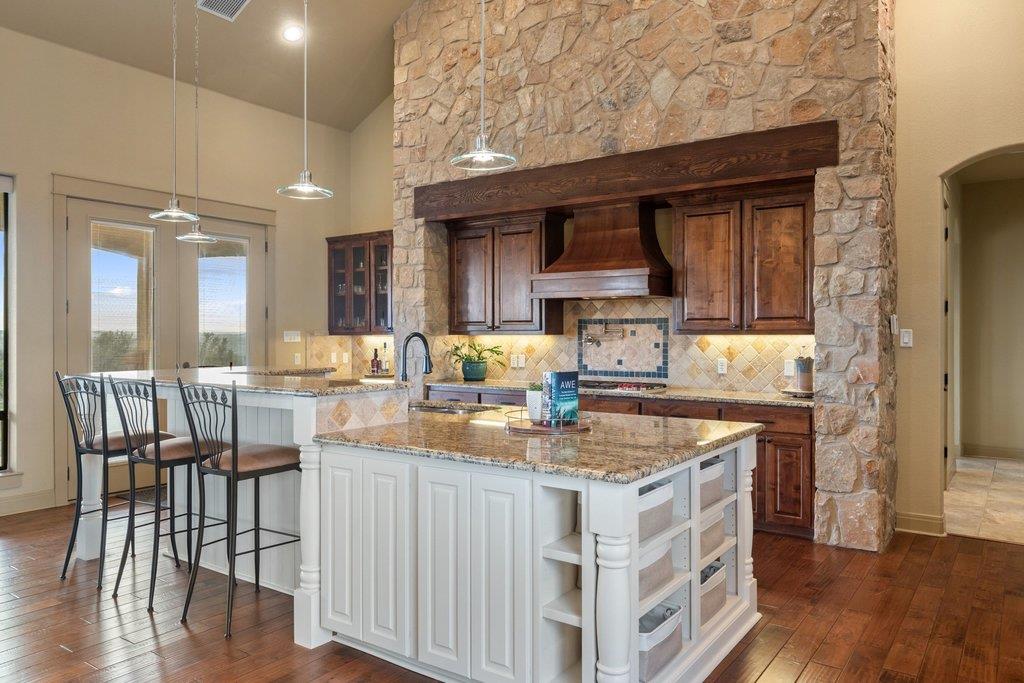 733 Dawn Vw Property Photo 17