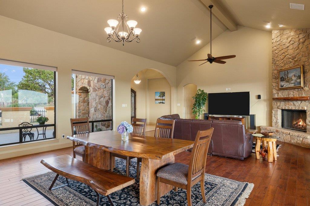733 Dawn Vw Property Photo 22