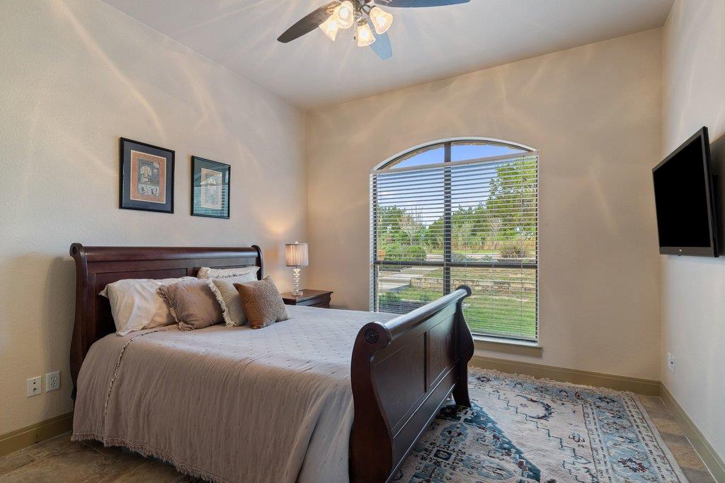 733 Dawn Vw Property Photo 29