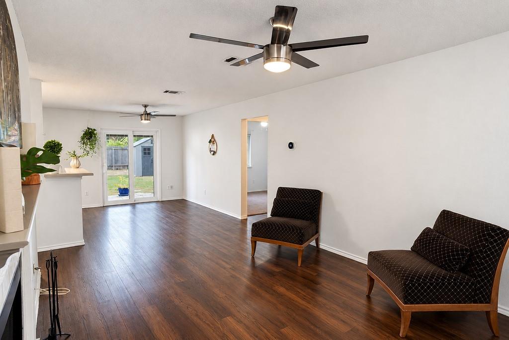 2210 Clayton Way Property Photo 3