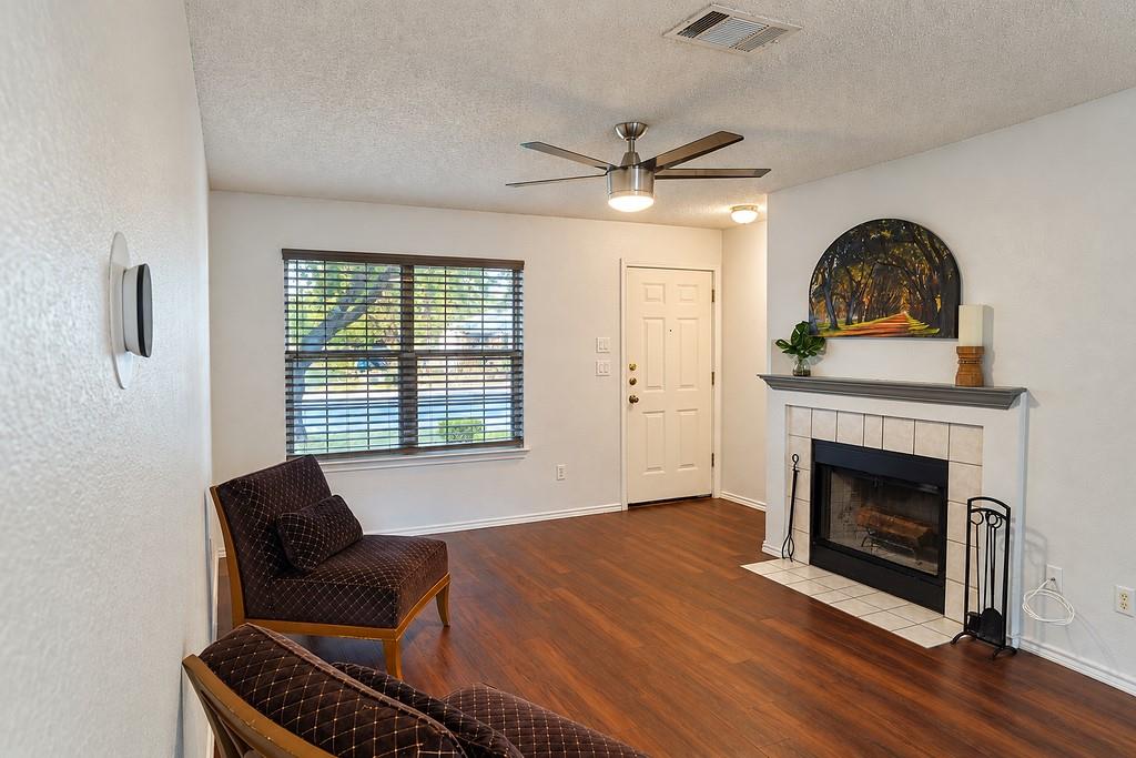 2210 Clayton Way Property Photo 7