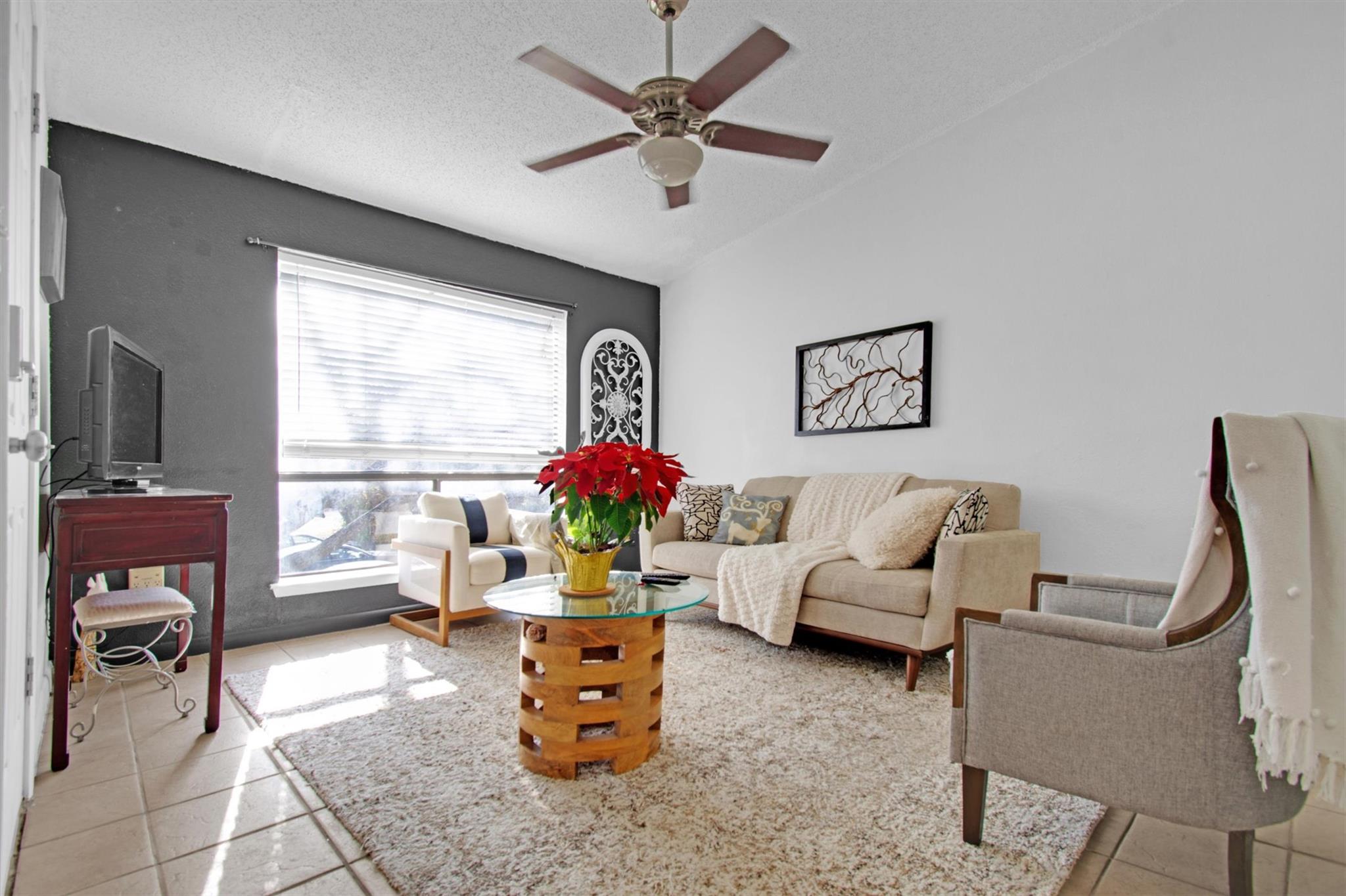 1705 Crossing Pl #A109 Property Photo 1