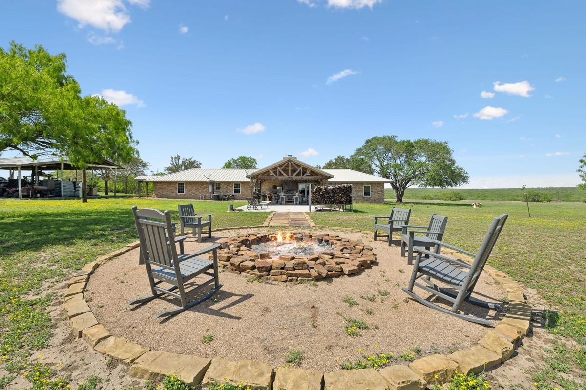 350 Highway 59 Property Photo