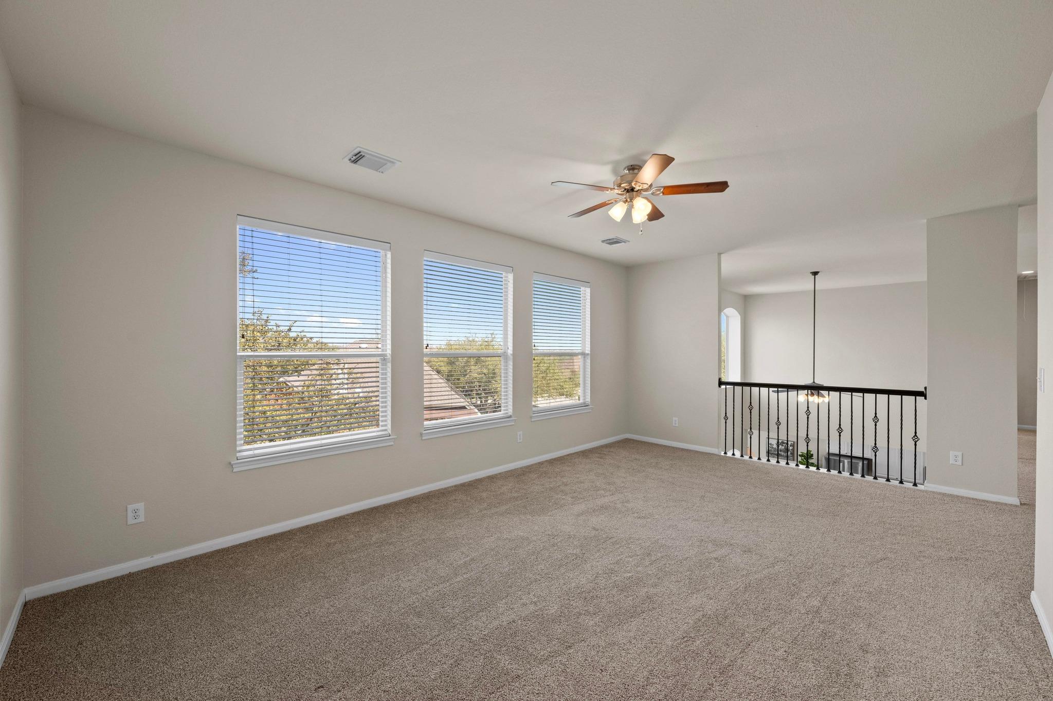 1301 Horseback Holw Property Photo 21